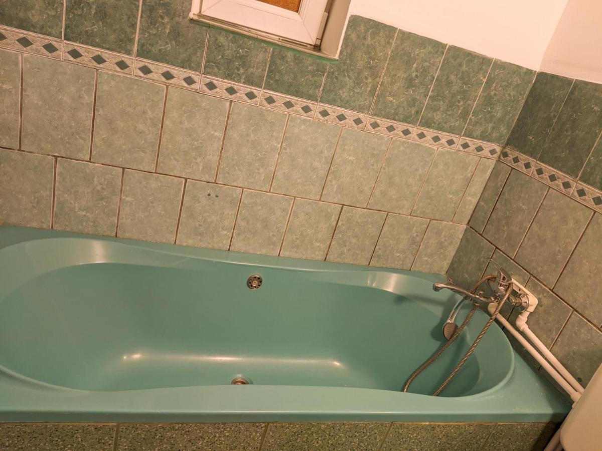 Moss'S Economy Apartment 티미쇼아라 외부 사진